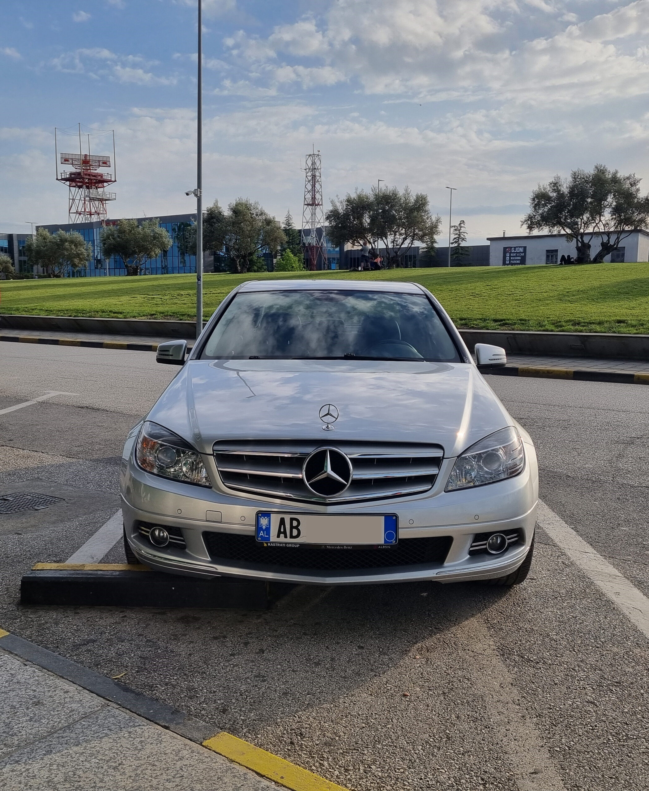 Mercedes Benz C Class 1