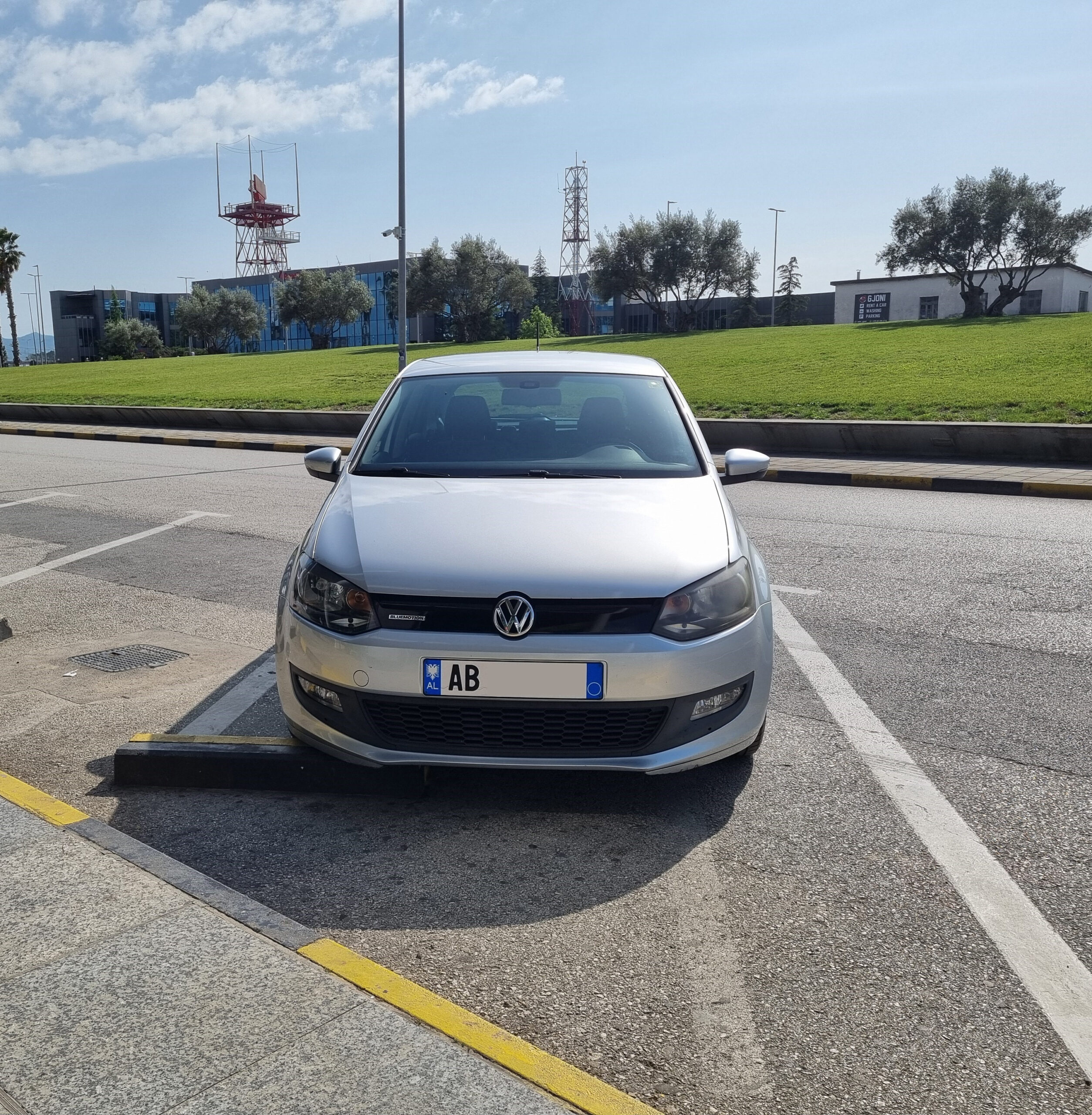 VW Polo – Grey 2