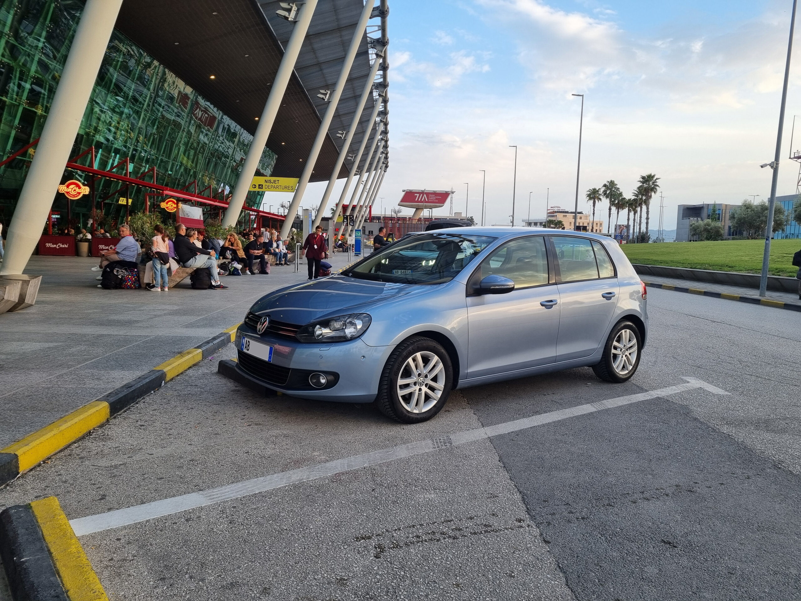 VW Golf – Sky Blue