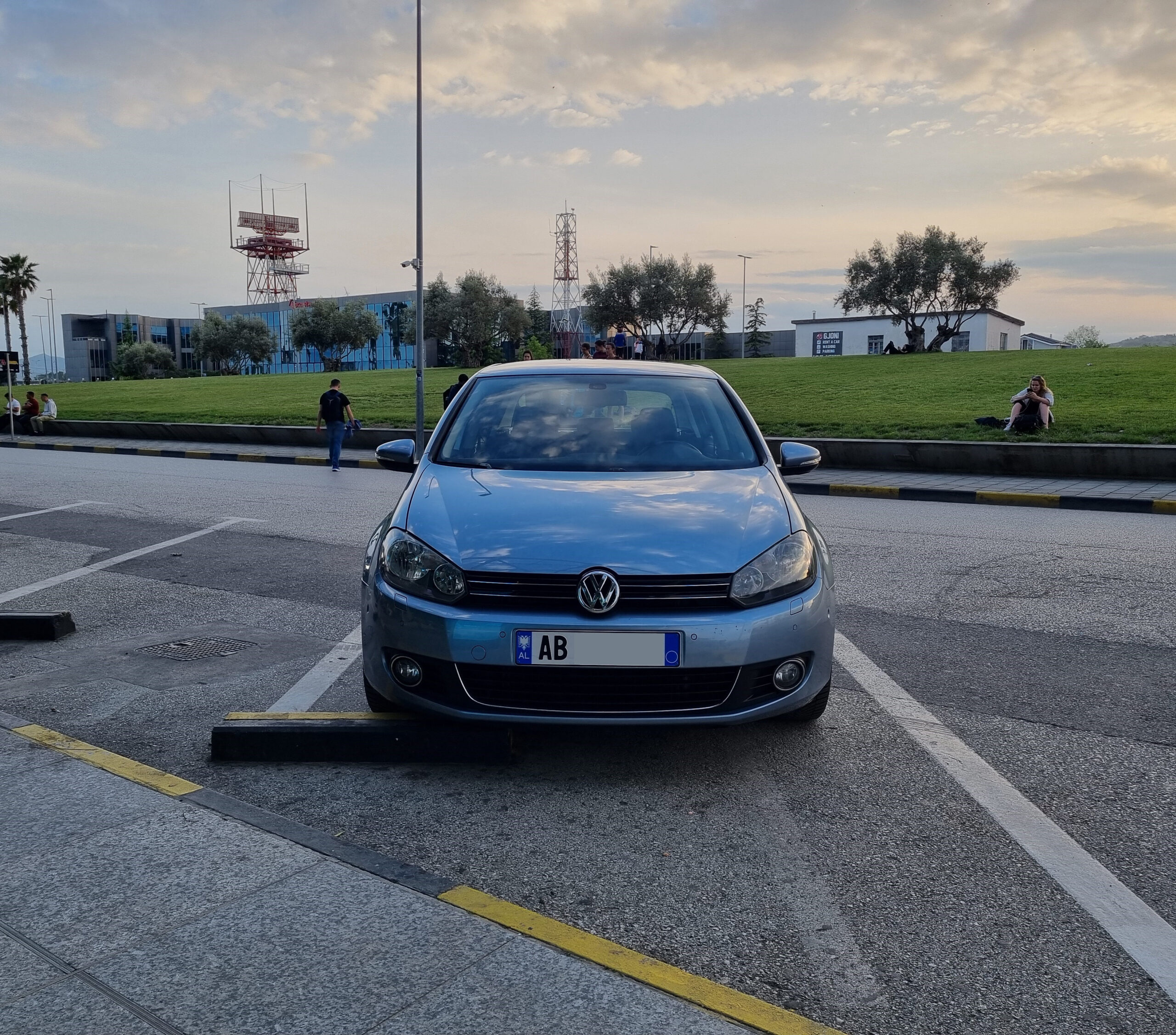 VW Golf – Sky Blue 2