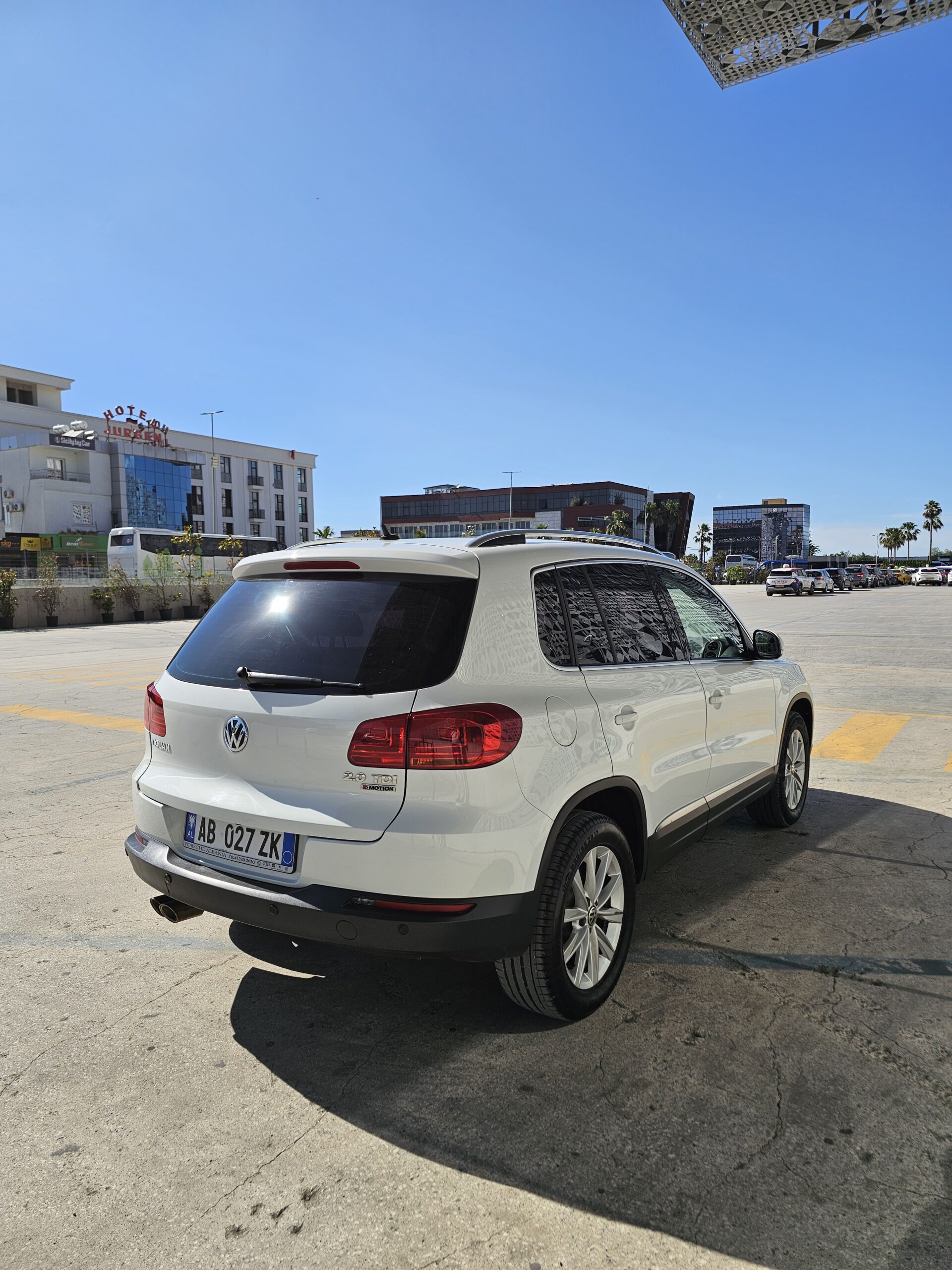 VW Tiguan 4